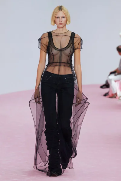 Look 23